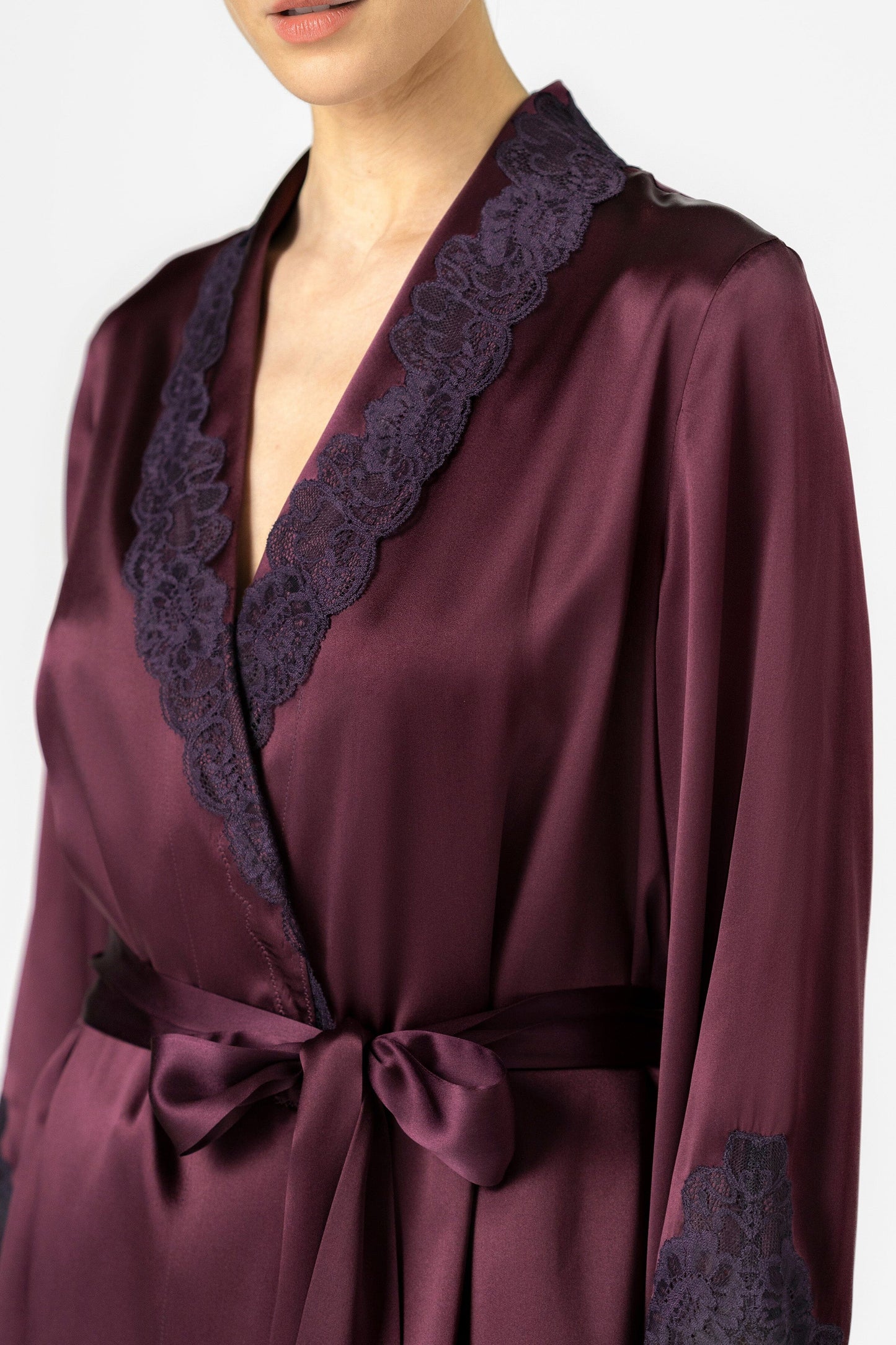 Arden Lush Shawl-collar Short Silk Robe Short Robe NK iMODE