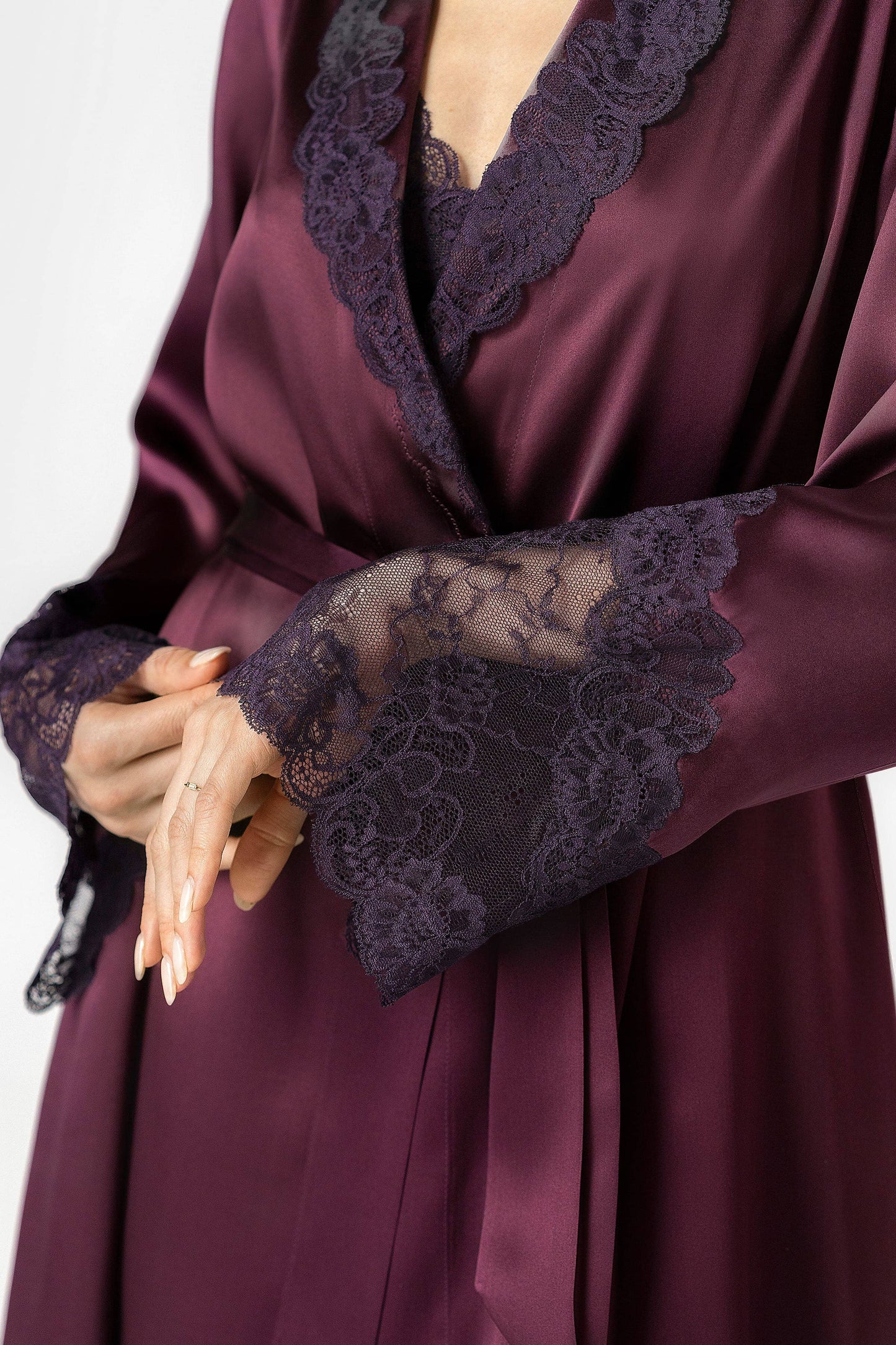 Arden Lush Shawl-collar Short Silk Robe Short Robe NK iMODE