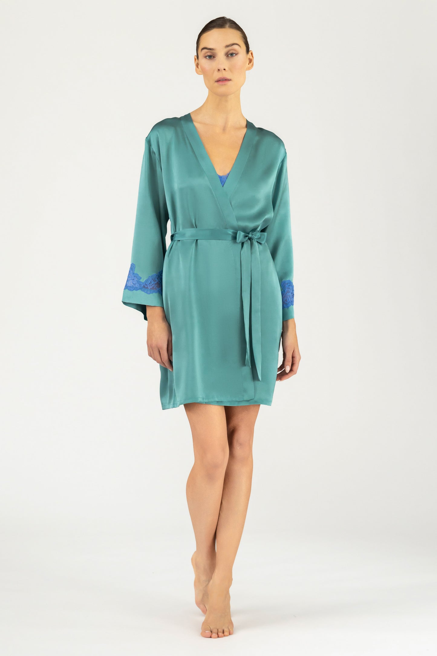 Morgan Iconic Short Silk Robe