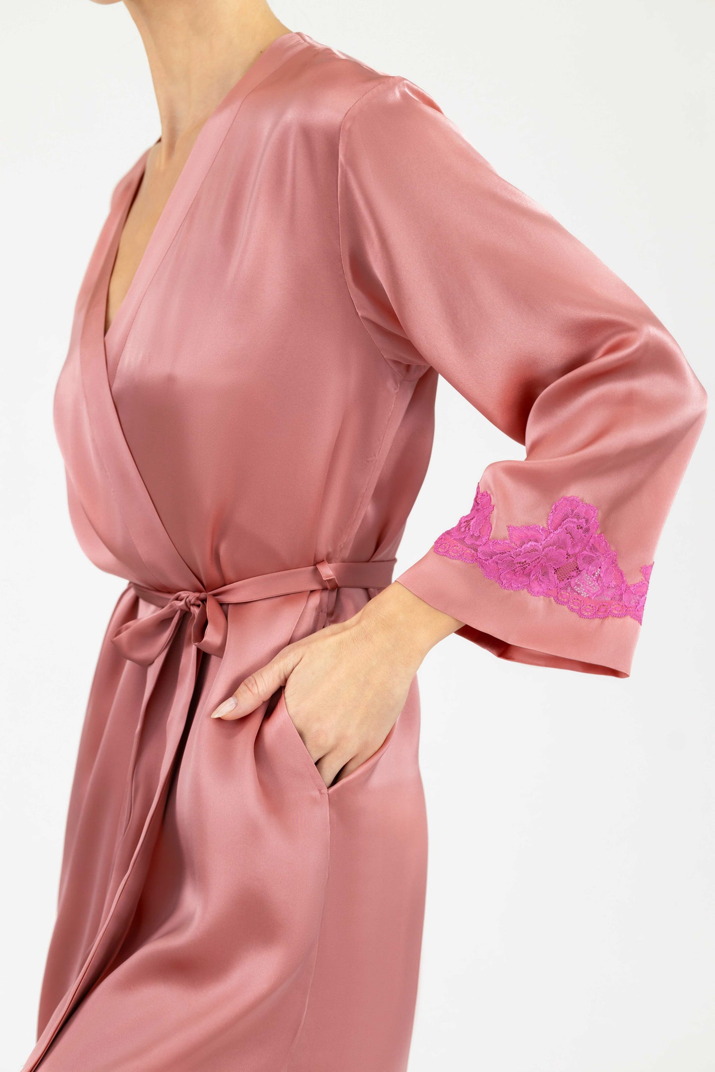 Morgan Iconic Short Silk Robe