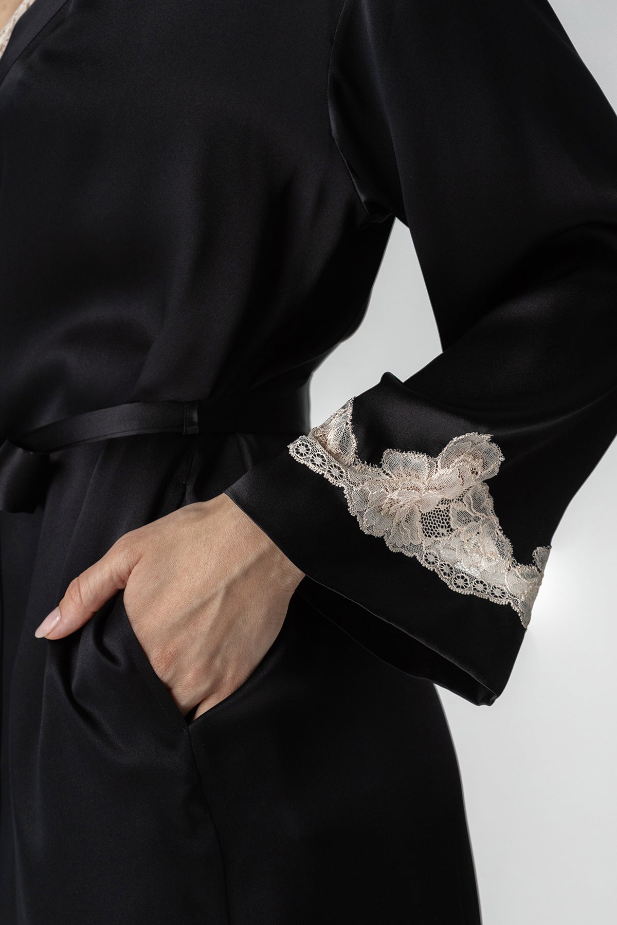 Morgan Short Robe (Capsule Collection)