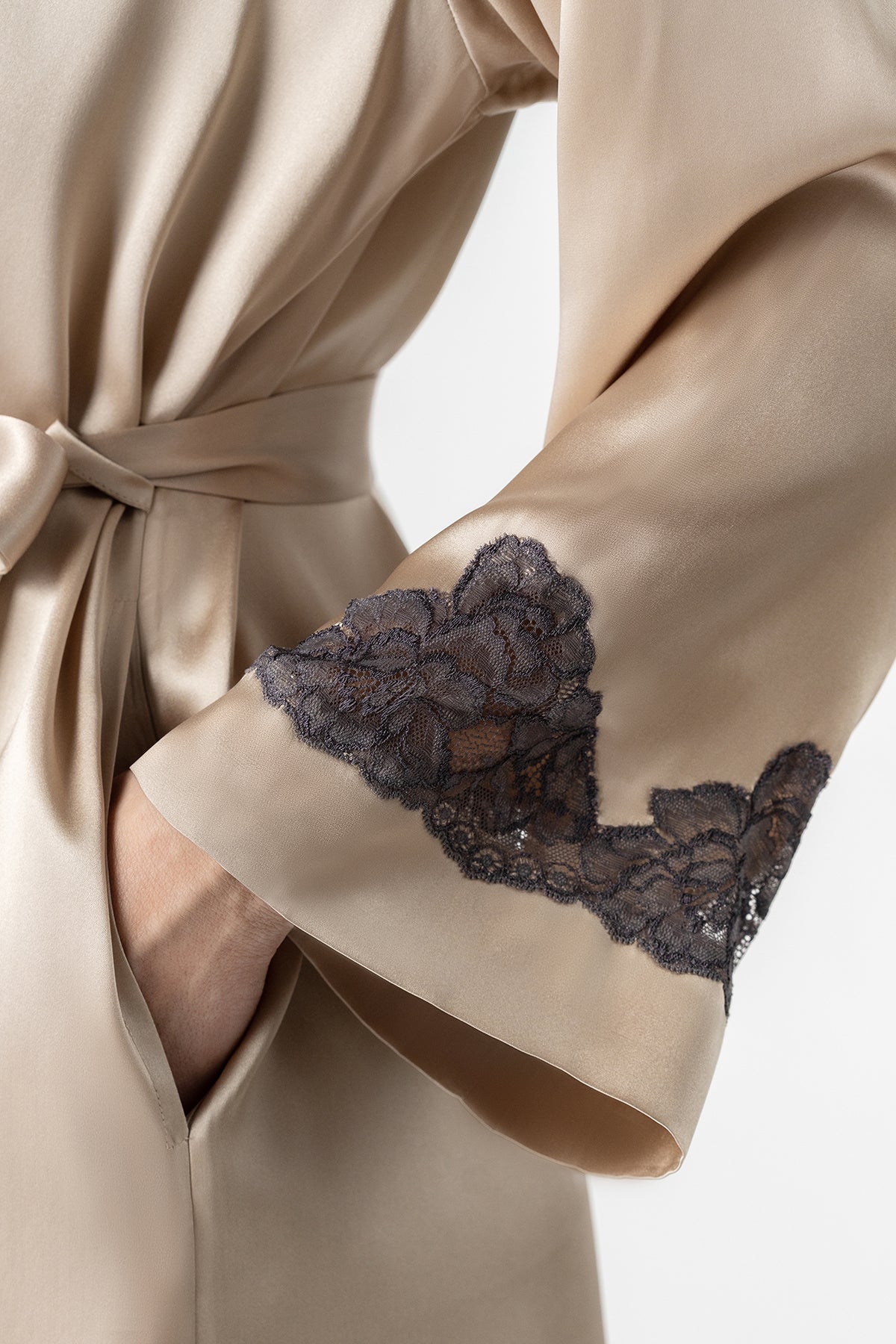 Morgan Short Robe (Capsule Collection)