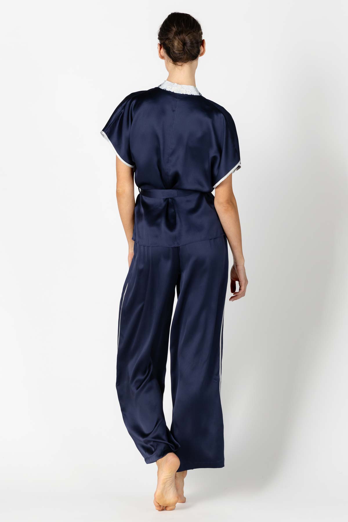 Marisa Charming Silk Kimono Wrap Jacket Short Robe NK iMODE Evening Blue Blue XS