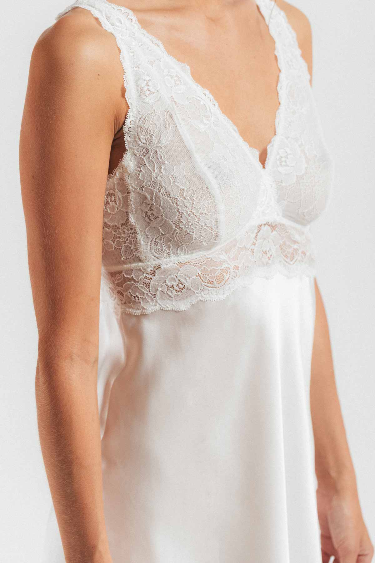 Close-up of the top of Morgan iconic Bust-support white silk gown in Ivory